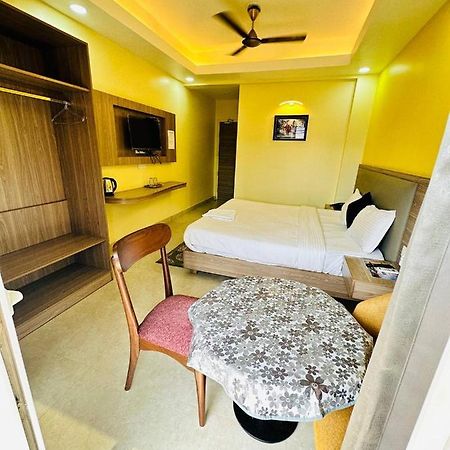 Royal Beach International Puri Bagian luar foto