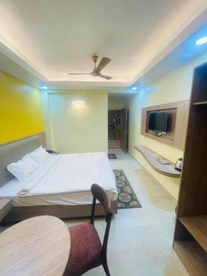 Royal Beach International Puri Bagian luar foto