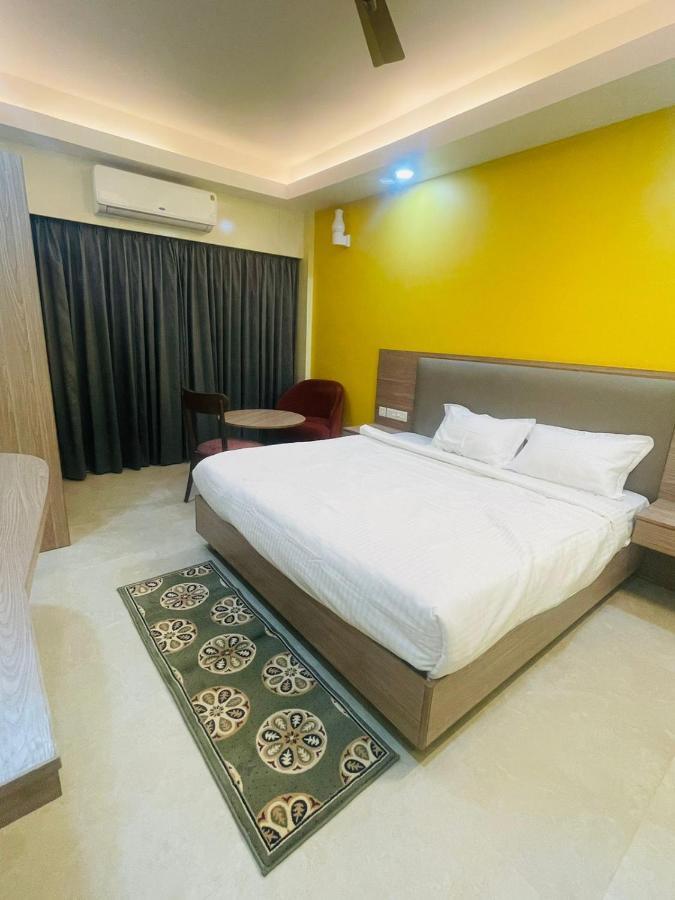 Royal Beach International Puri Bagian luar foto