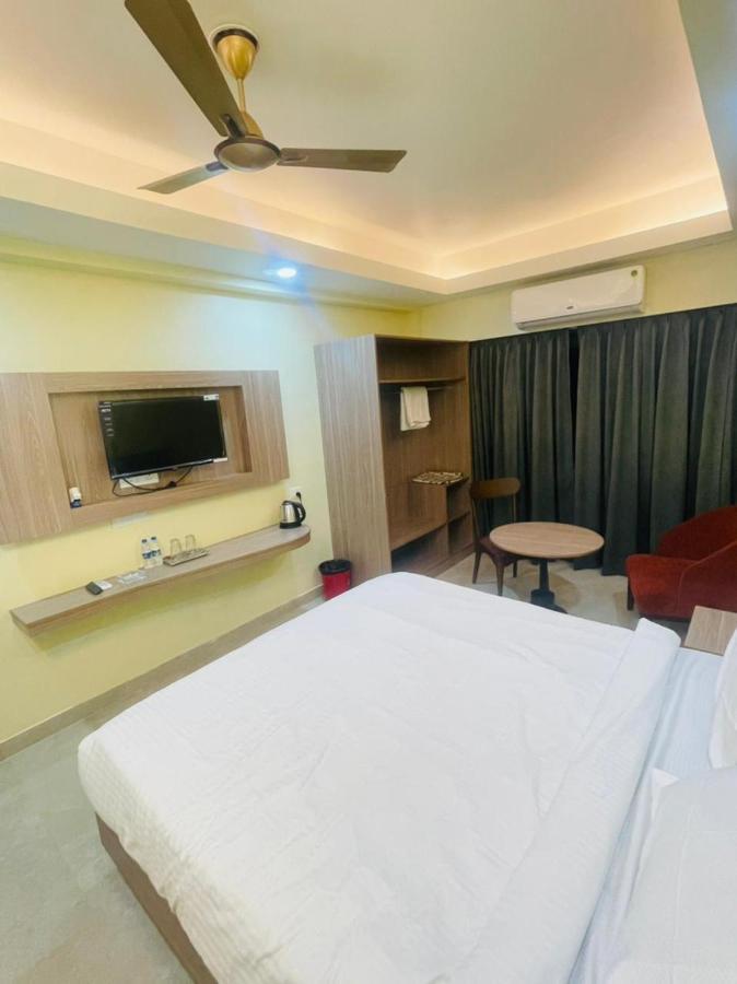 Royal Beach International Puri Bagian luar foto