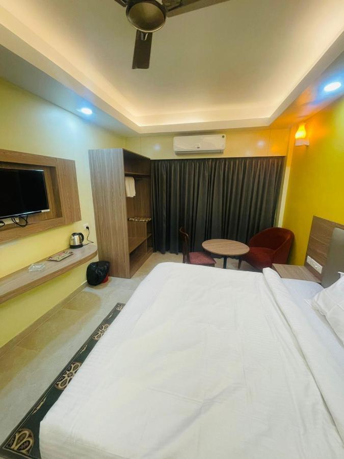 Royal Beach International Puri Bagian luar foto