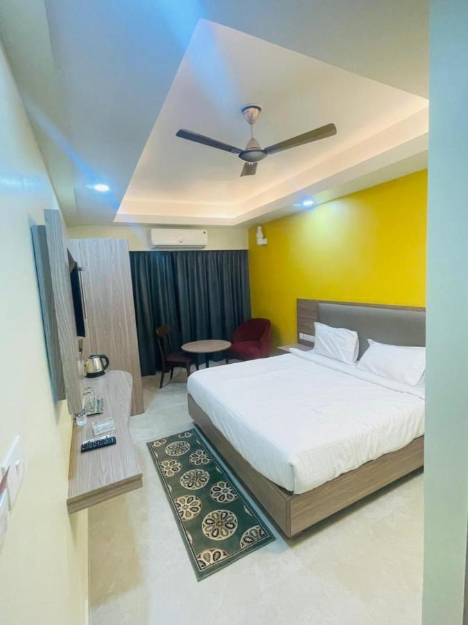 Royal Beach International Puri Bagian luar foto