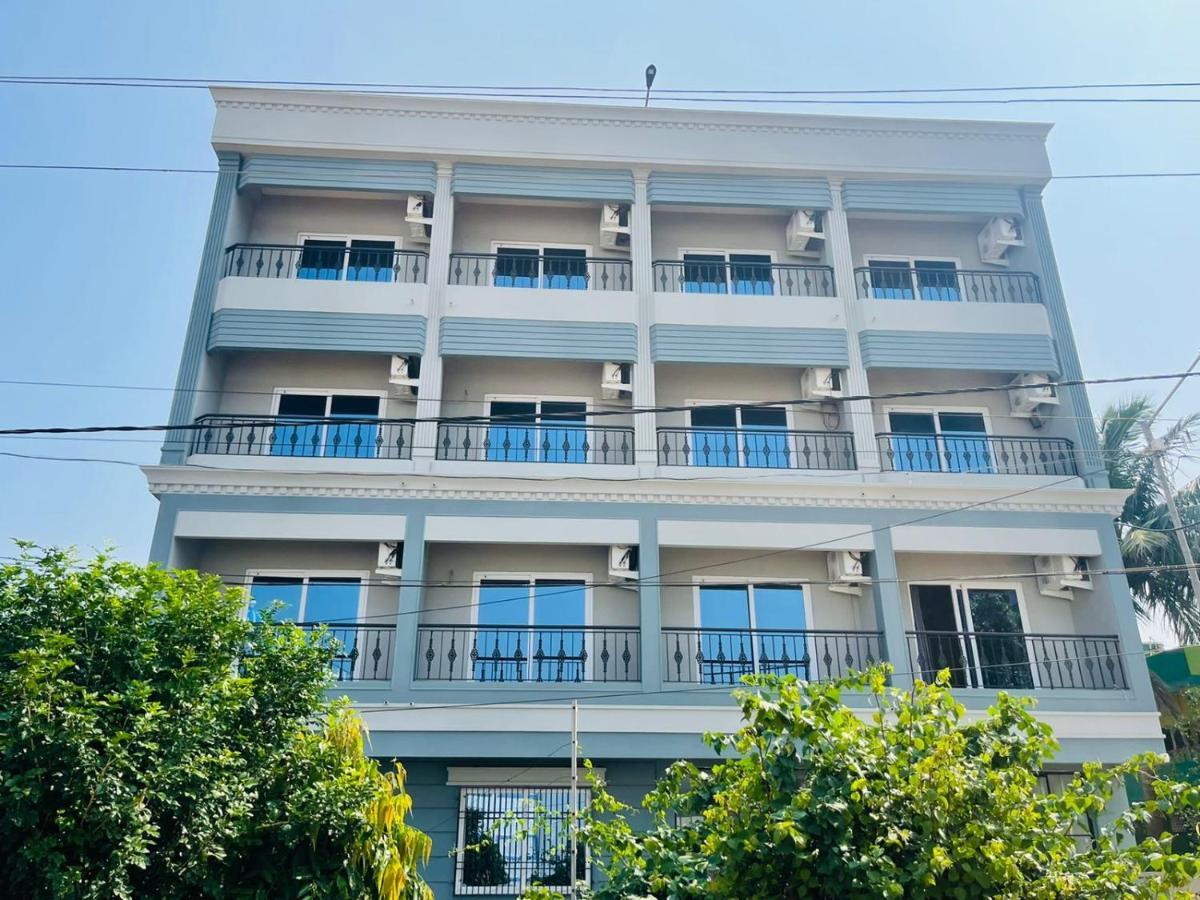 Royal Beach International Puri Bagian luar foto
