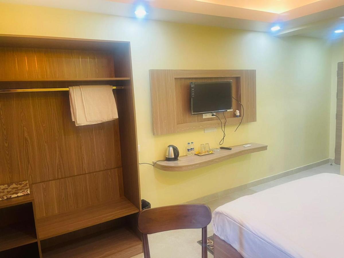 Royal Beach International Puri Bagian luar foto