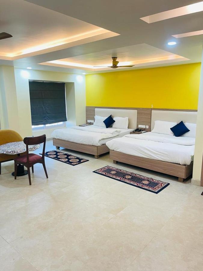 Royal Beach International Puri Bagian luar foto