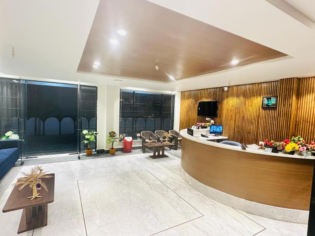 Royal Beach International Puri Bagian luar foto
