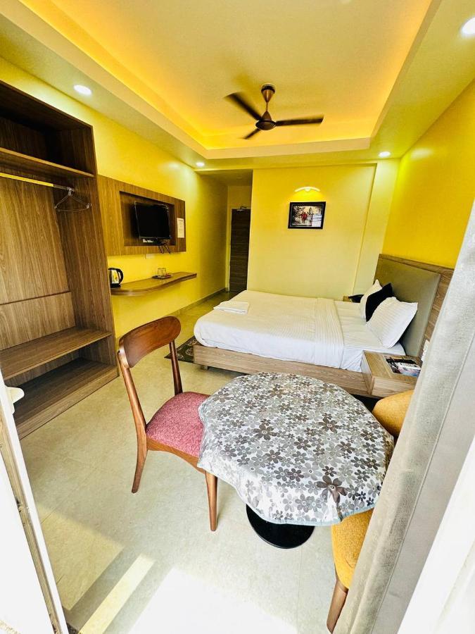 Royal Beach International Puri Bagian luar foto