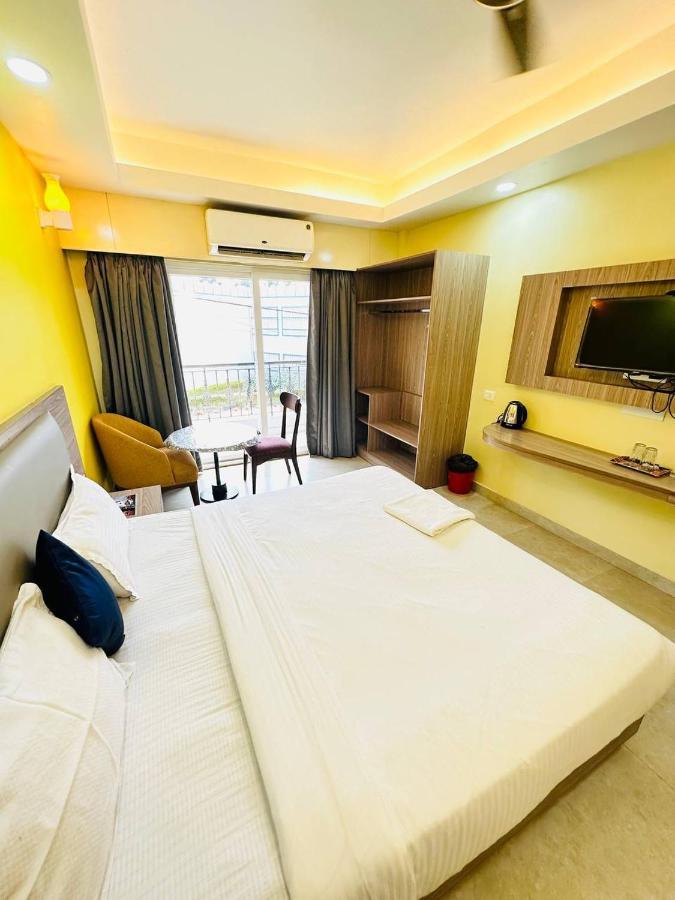 Royal Beach International Puri Bagian luar foto