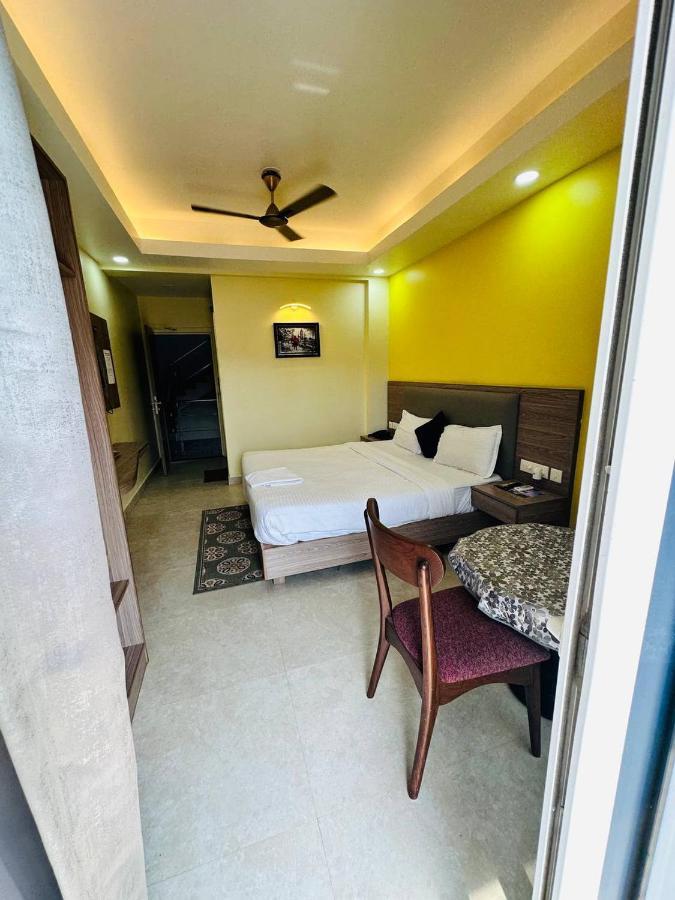 Royal Beach International Puri Bagian luar foto