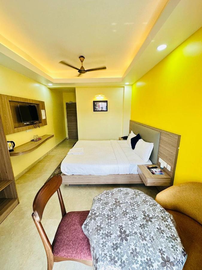 Royal Beach International Puri Bagian luar foto