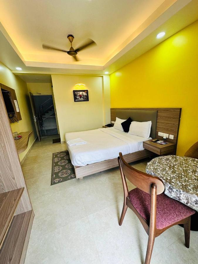 Royal Beach International Puri Bagian luar foto
